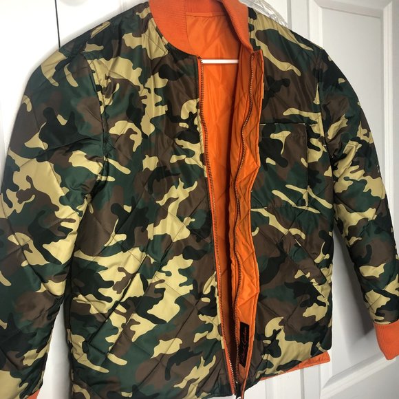 New Robert Graham Reversible Puffer Jacket Orange and Camo - Picture 6 of 14